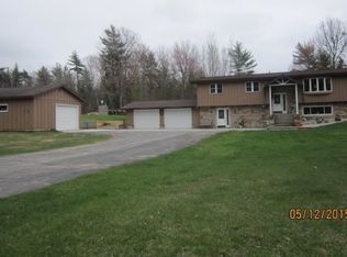 506 E Gulliver Lake Rd, Gulliver, MI 49840