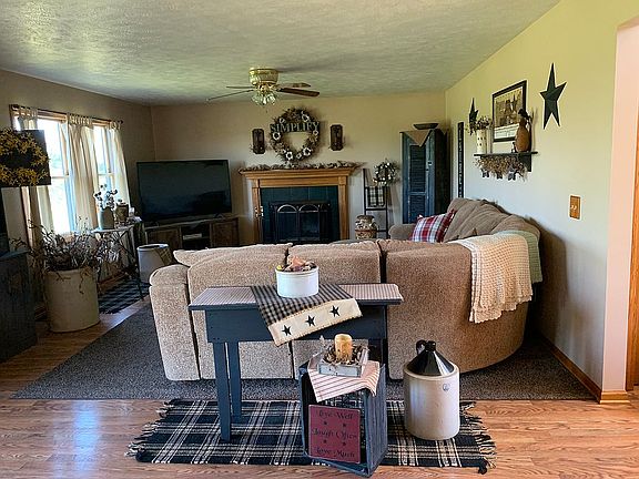 2nd image of 3385 E Township Road 122