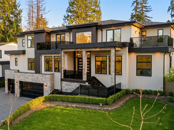 17568 102nd Ave, Surrey, BC V4N 4H2