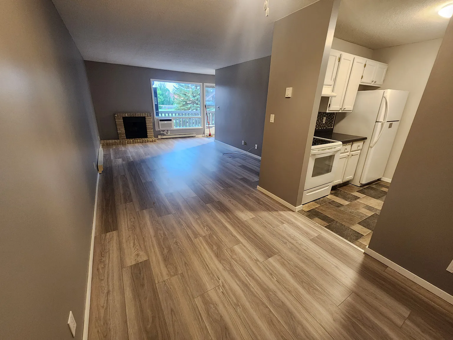 320 Carriage Road — Photo 4