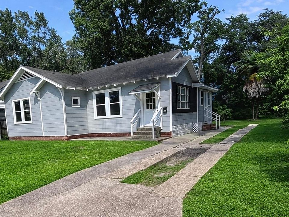 1st image of 2136 N 16th St