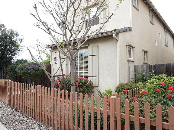4th image of 2241 S Lily Ln