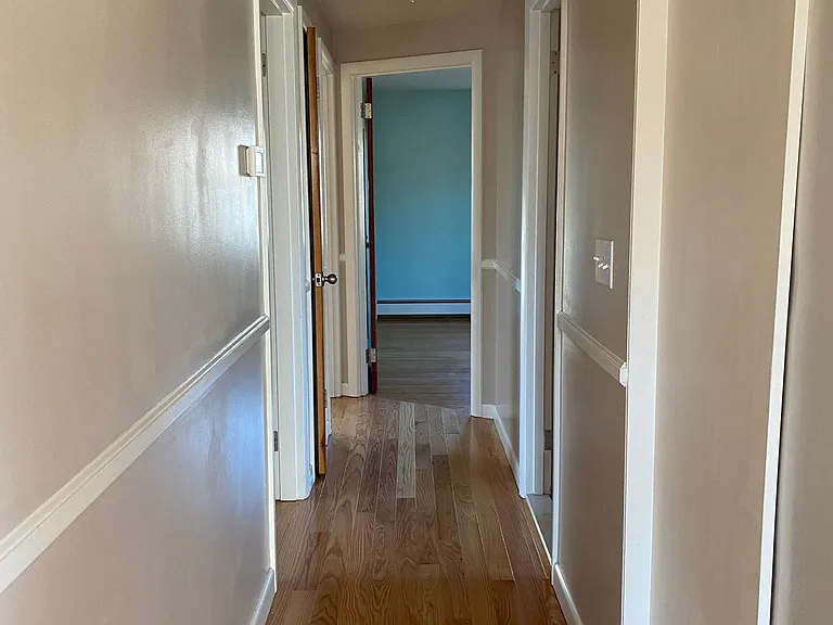 236 Spooner Ave — Photo 14