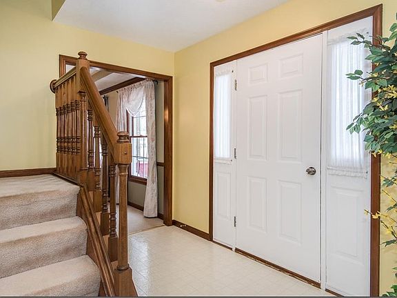 5th image of 9353 Forest Point Dr