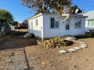 815 Monroe Ave, Toppenish, WA 98948