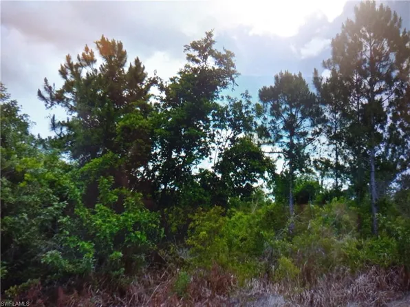 5010 Levante Dr, Sebring, FL 33872