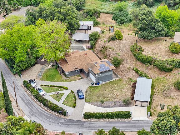 2nd image of 14851 Las Tunas Dr
