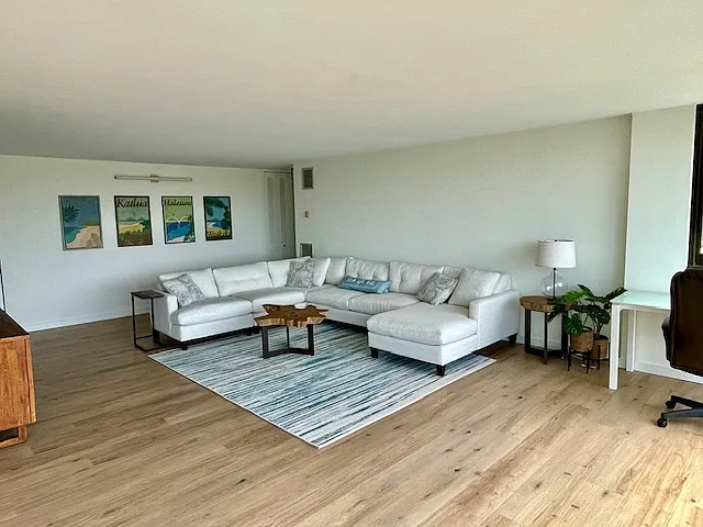 250 Kawaihae St #17D — Photo 2