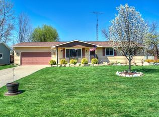 7084 Fairgrove Dr, Swartz Creek, MI 48473