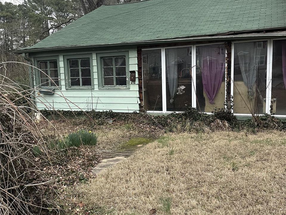 1st image of 1100 2nd St