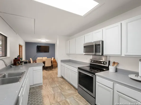 4983 Watering Trail Dr, San Antonio, TX 78247