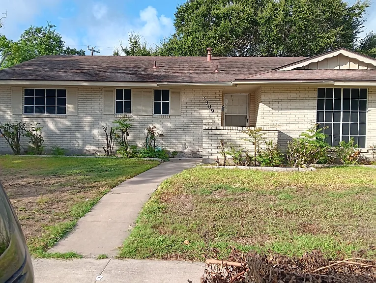 3909 Panama Dr — Photo 8