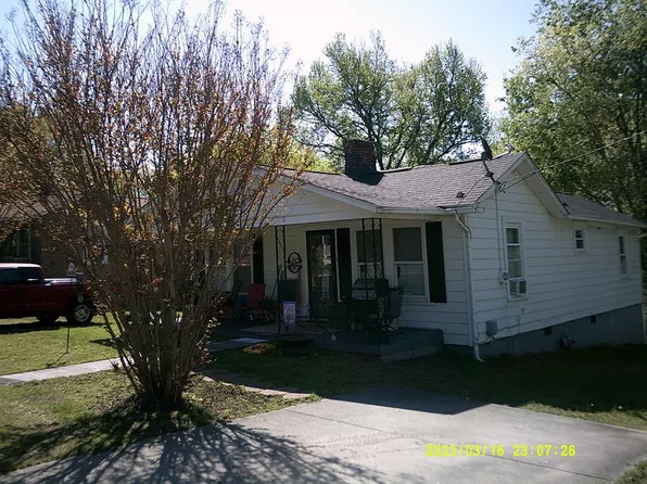 208 Haymore St, Danville, VA 24540