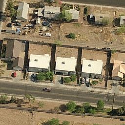 2nd image of 2512 E Roeser Rd