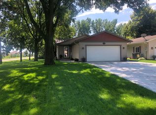 1105 77th St W, Victoria, MN 55386