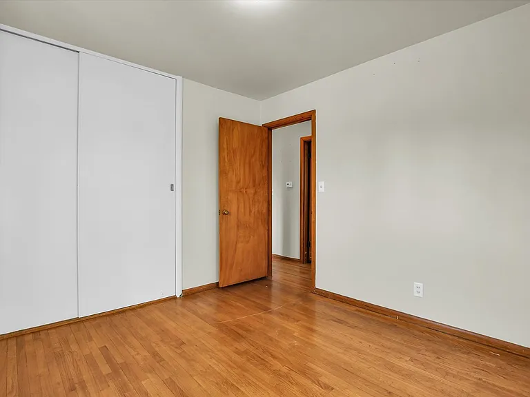 9 Glenview Dr — Photo 16