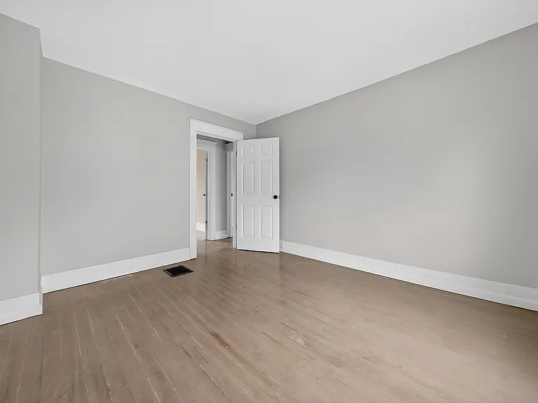 1330 S Buckeye St — Photo 11