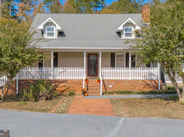 97 Estatohe Cir, Toccoa, GA 30577