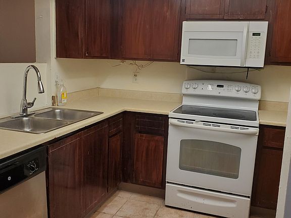 4th image of 1601 W Sunnyside Dr Unit 156