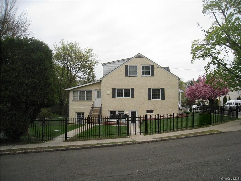 1st image of 107 Wallace St #1