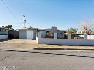 228 Hillcrest Dr, Henderson, NV 89015