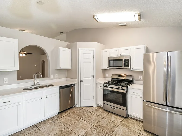 3467 Net Ct — Photo 5