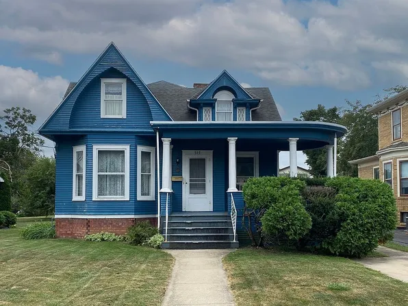 515 E Prospect St, Kewanee, IL 61443