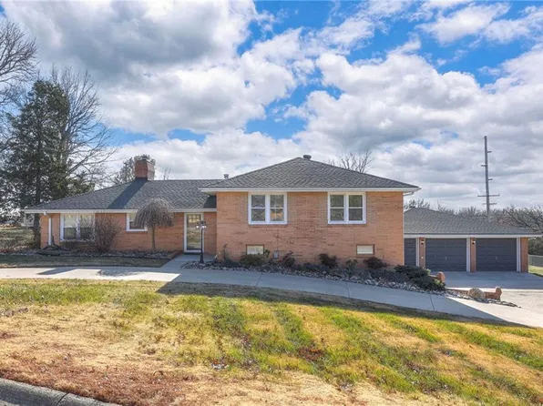 1003 Southwind Dr, Excelsior Springs, MO 64024