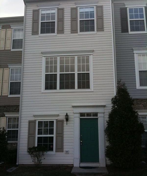 1st image of 21817 Petworth Ct