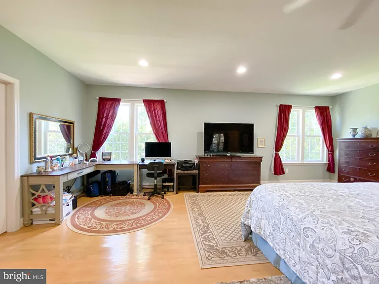 1947 Fay Pl — Photo 22