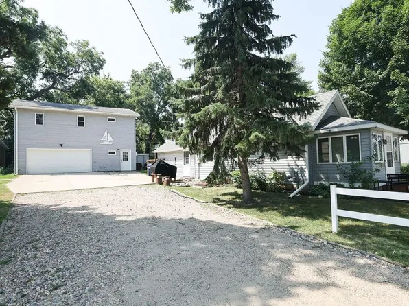13724 Sunset Dr, Orleans, IA 51360