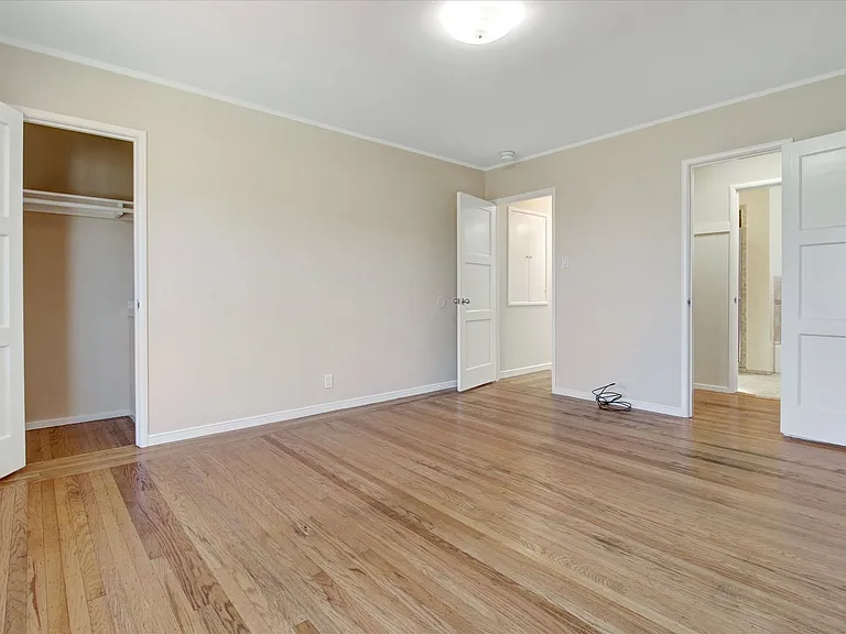14 Castlemont Ave — Photo 21