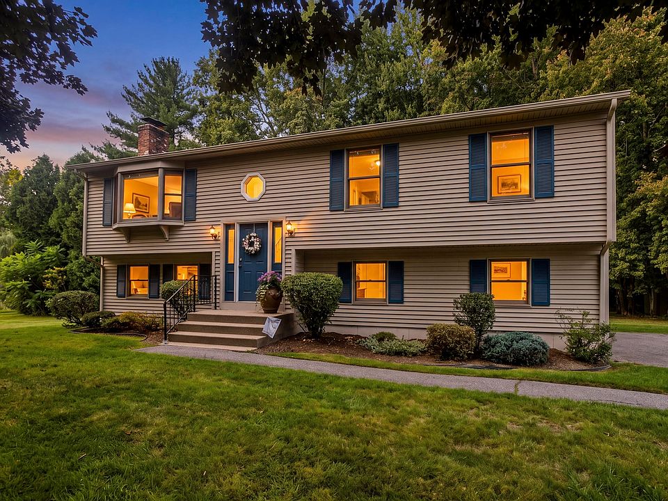 1st image of 5 Tamarack Ln