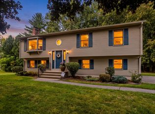 5 Tamarack Ln, Feeding Hills, MA 01030