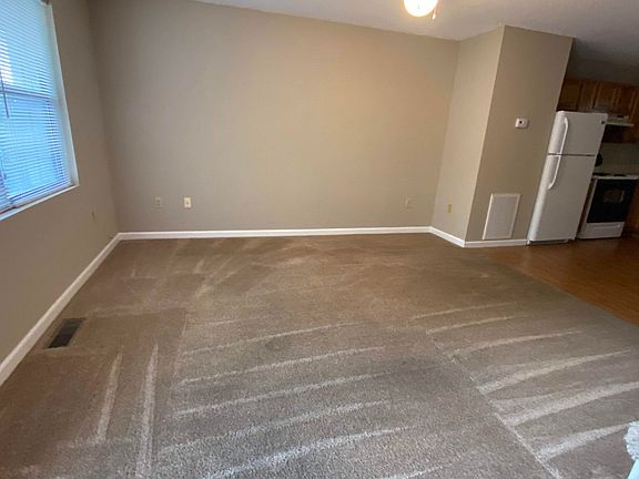 2nd image of 629 Ridge Rd #8