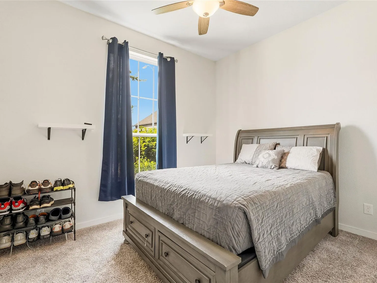 5 bed, 3.0 bath, 2958 sqft, $3,600 — Photo 4