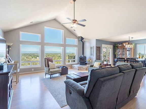2nd image of 21703 Harvest Ln