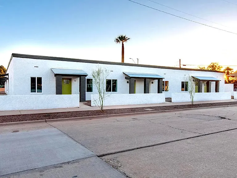646 N 10th Ave #B11 — Photo 1