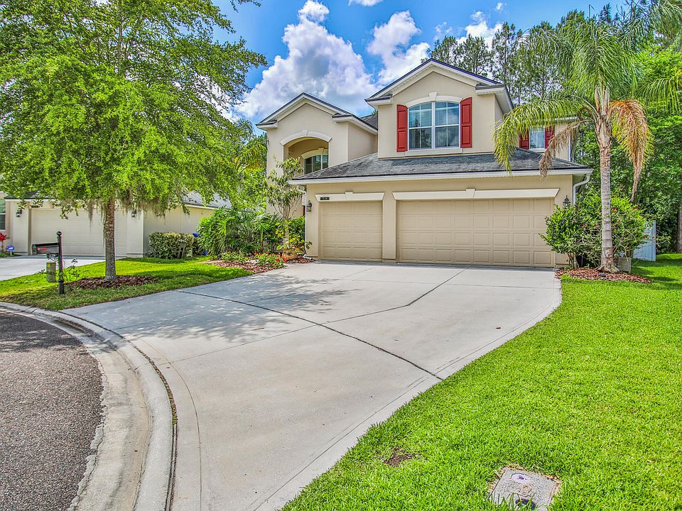 1st image of 228 Tadcaster Ct