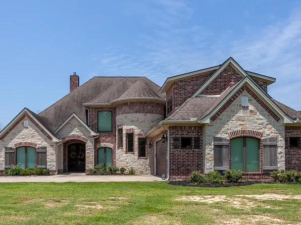 3200 Panda Rd, Orange, TX 77632