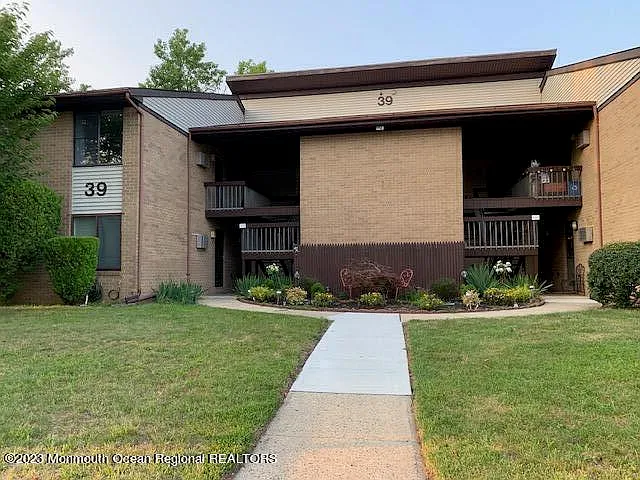 39 Meadow Green Cir Unit B photo 1