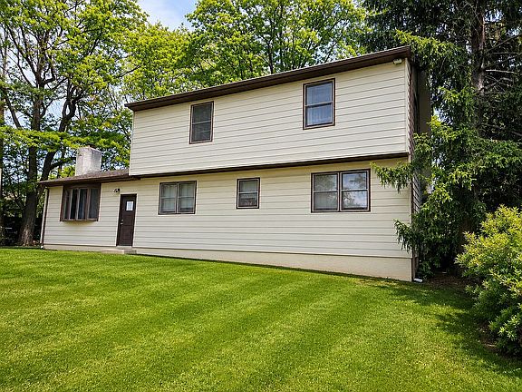 2nd image of 1584 Hainesport Mount Laurel Rd