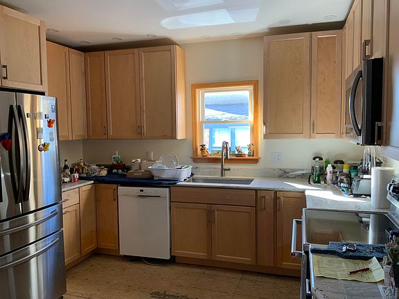 4th image of 135 Smith St