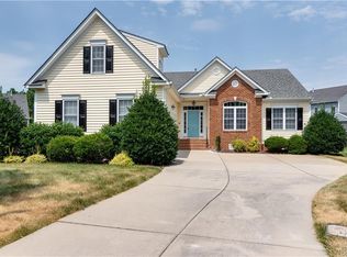 9601 Haveridge Ct, Midlothian, VA 23112