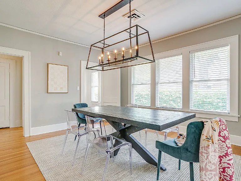 2718 Cockrell Ave — Photo 6