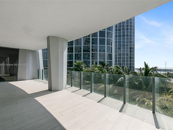2nd image of 2831 S Bayshore Dr Unit 602