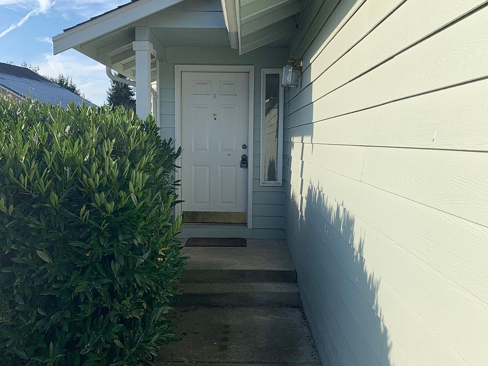 1st image of 2716 176th St NE
