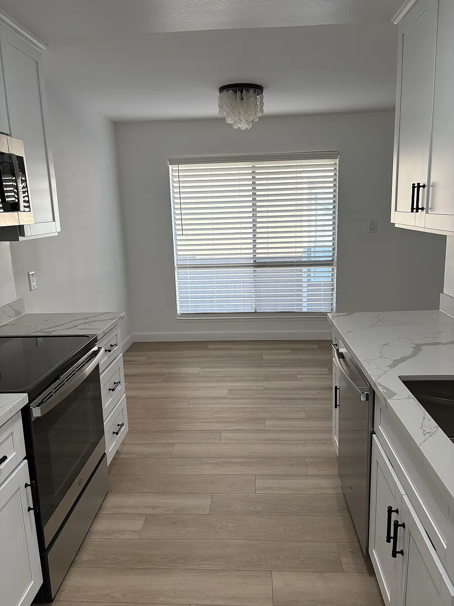 Kitchen and Dining Room - 8975 Alcosta Blvd