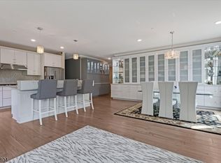 2 Vanderbilt Blvd UNIT 106, Florham Park, NJ 07932