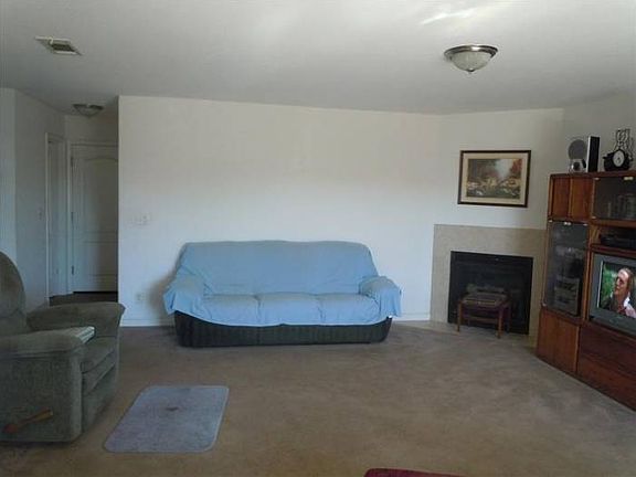 4th image of 5770 Grove Ave